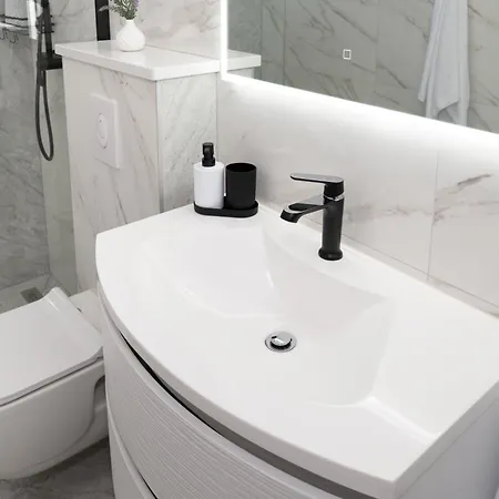 Ana Вилла Водице